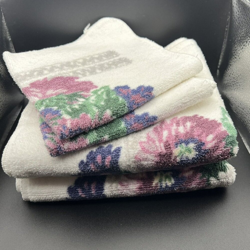 Bill Blass Springmaid Purple White Green Floral Towel 2 Hand Towels 2 Wash Cloth